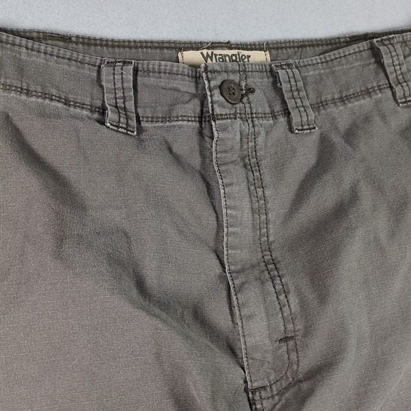 Wrangler Workwear Men's 44x30 Canvas Ripstop Cargo Pants Distressed Gray - Picture 2 of 6
